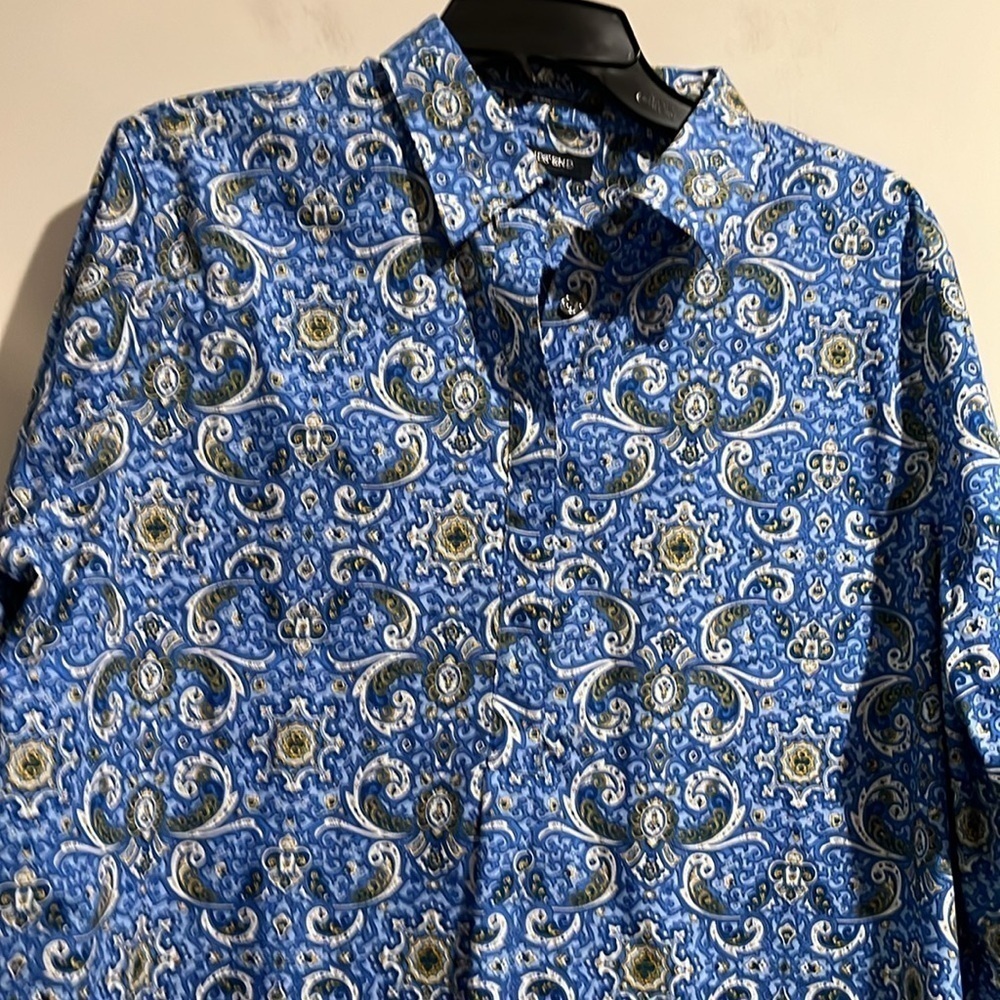 Lands End blue white yellow floral paisley top. Size 16. - Picture 2 of 6